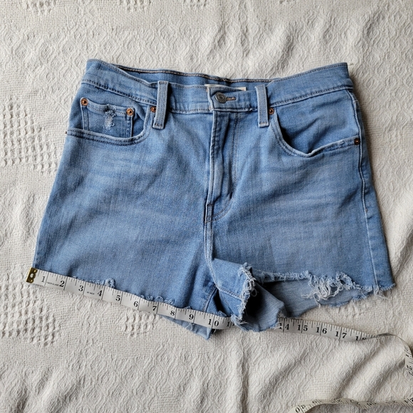 Levi's High Rise Casual Summer Cotton/Viscose Mix Denim Jean Short's - Picture 8 of 8